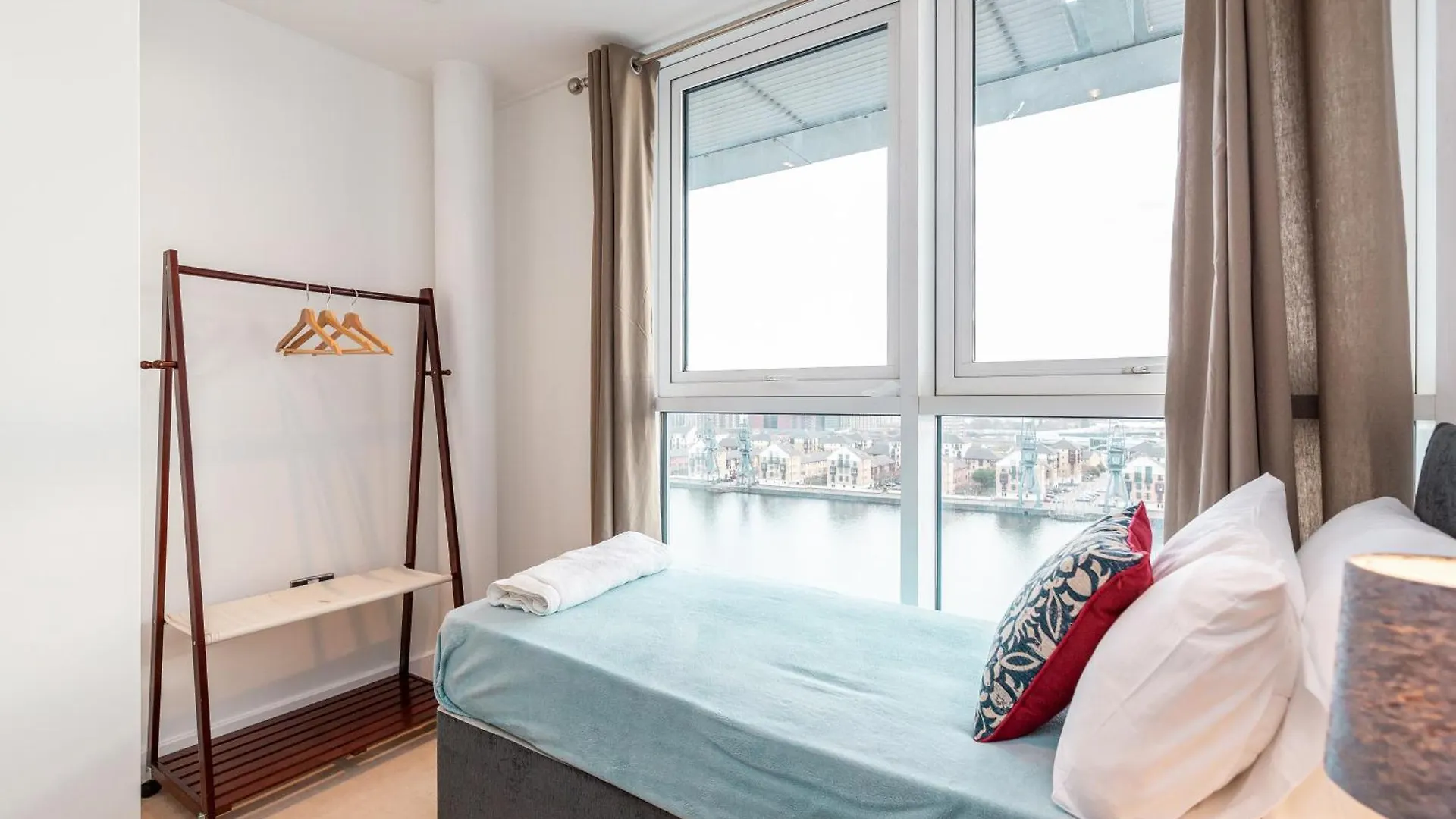 Premium Apartments By Excel London
